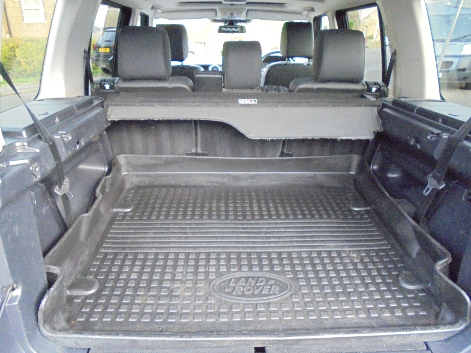 Used Land Rover Discovery 2015 for sale - 76363019: Photo 18