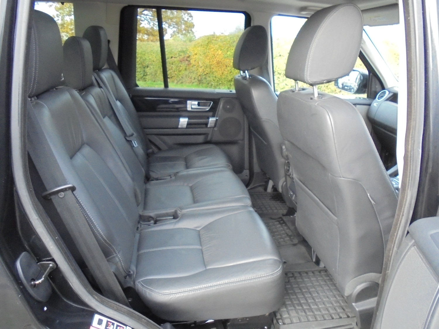 Used Land Rover Discovery 2015 for sale - 76363019: Photo 21