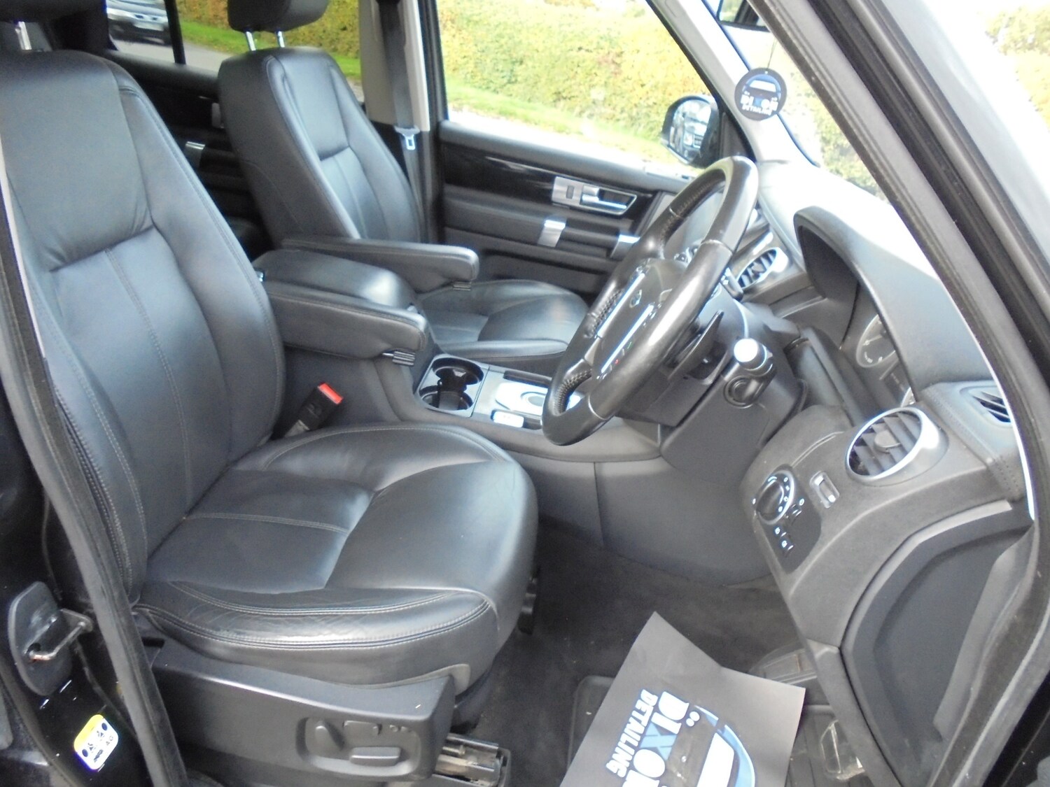 Used Land Rover Discovery 2015 for sale - 76363019: Photo 23