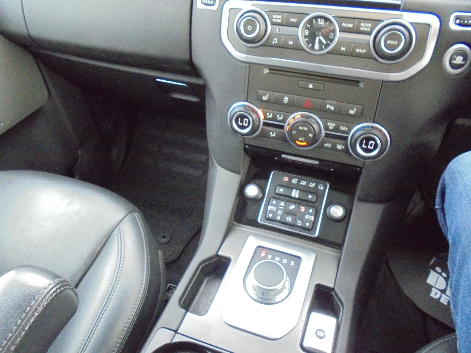 Used Land Rover Discovery 2015 for sale - 76363019: Photo 24