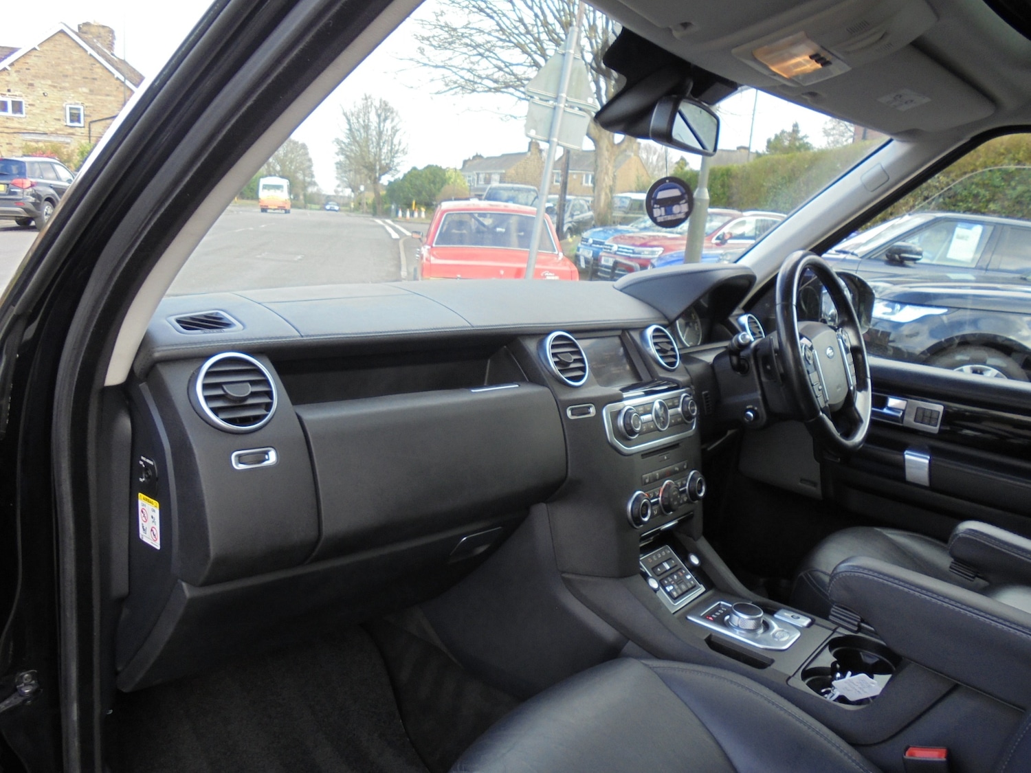 Used Land Rover Discovery 2016 for sale - 78106013: Photo 14