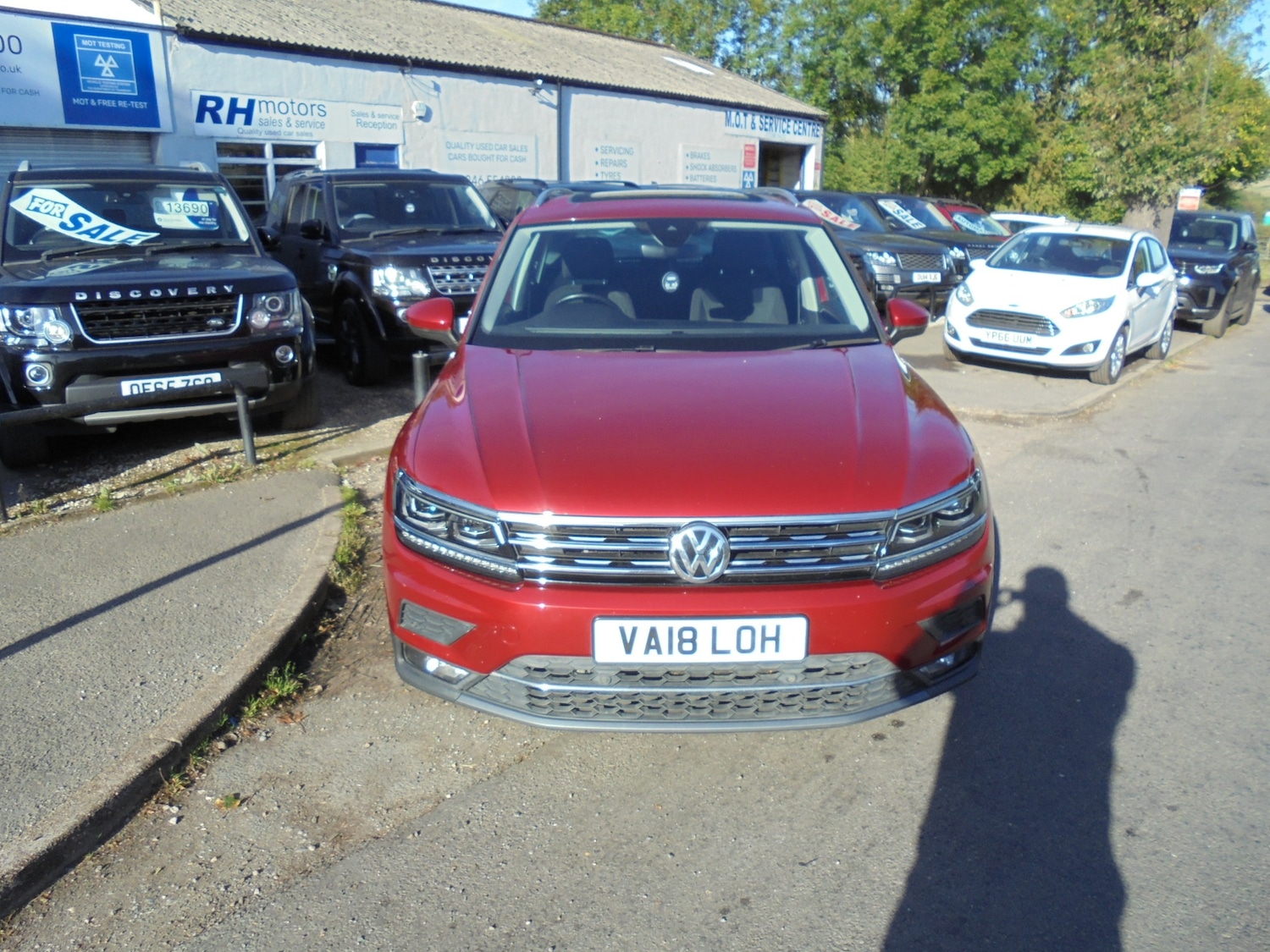 Used Volkswagen Tiguan 2018 for sale - 75903786: Photo 2