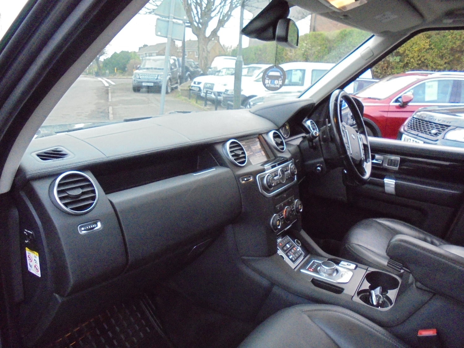 Used Land Rover Discovery 2016 for sale - 76932198: Photo 13