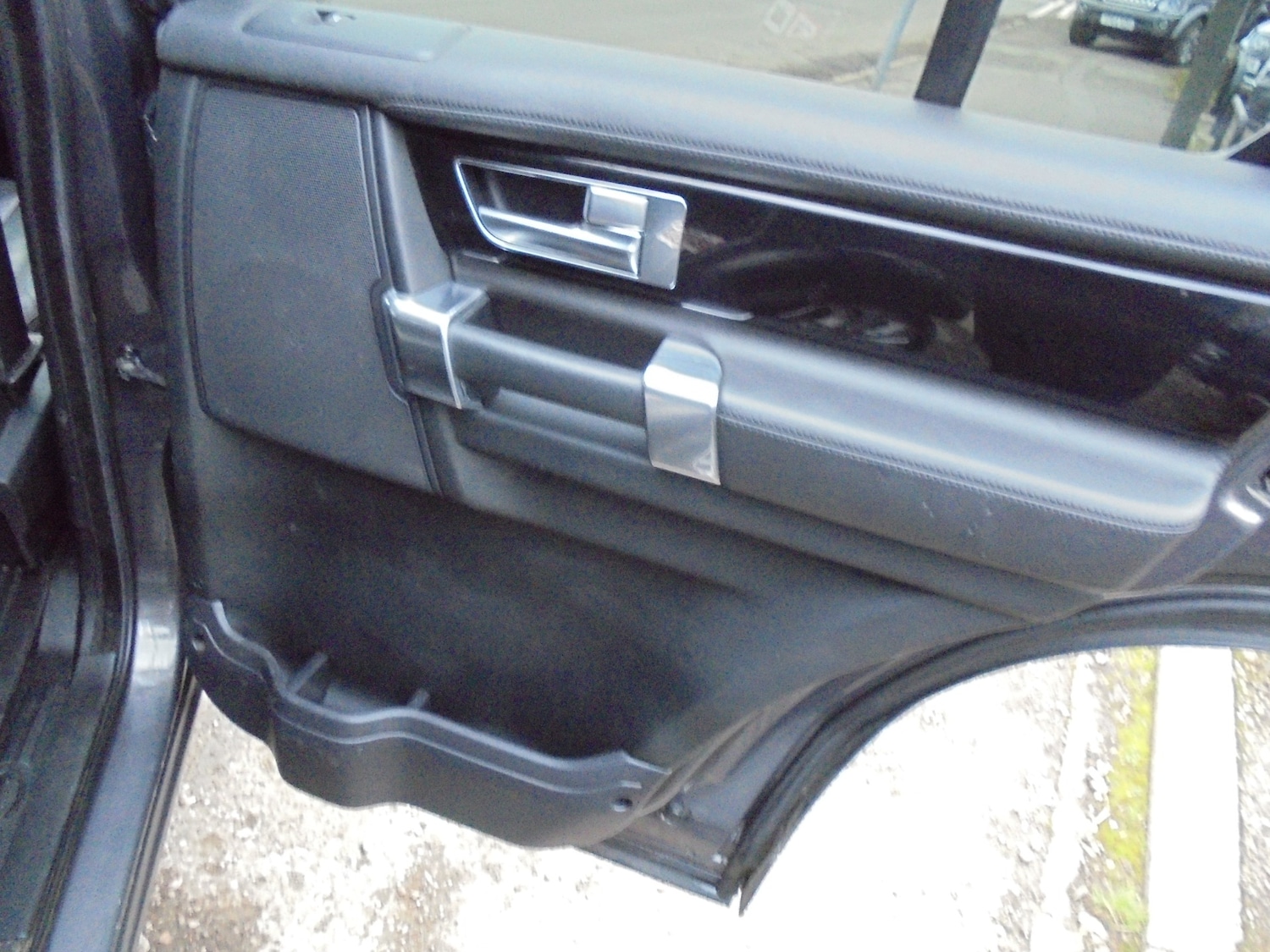 Used Land Rover Discovery 2016 for sale - 76932198: Photo 21