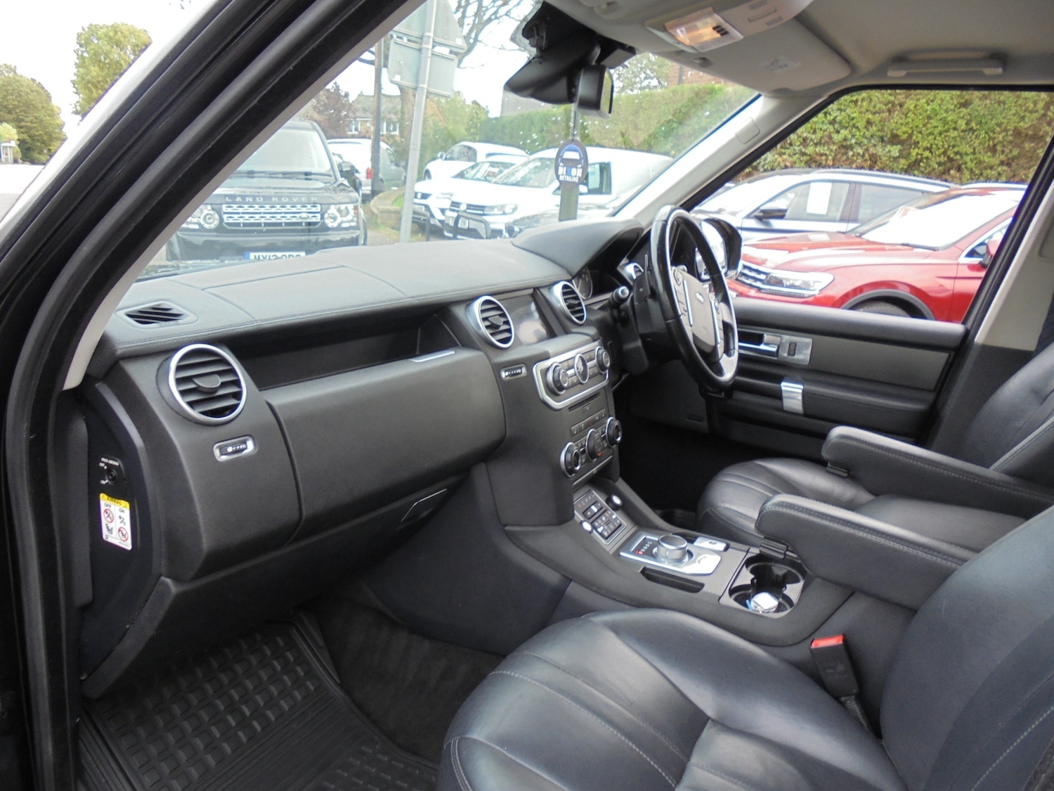 Used Land Rover Discovery 2015 for sale - 76205319: Photo 13