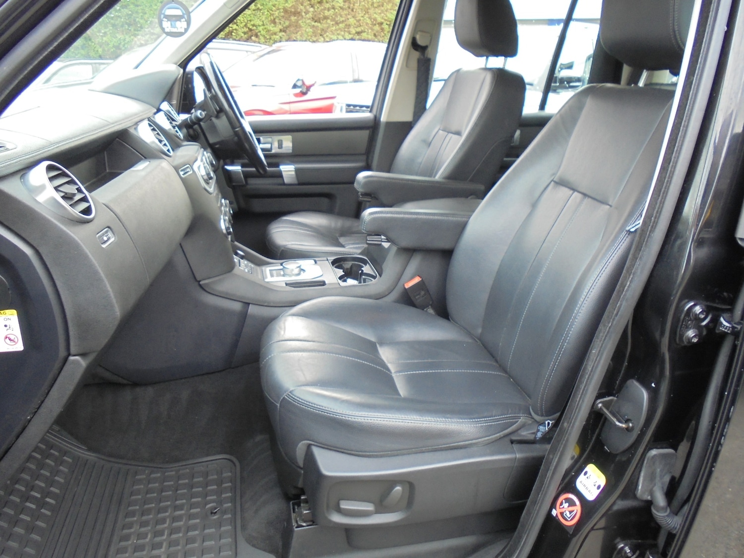 Used Land Rover Discovery 2015 for sale - 76205319: Photo 14