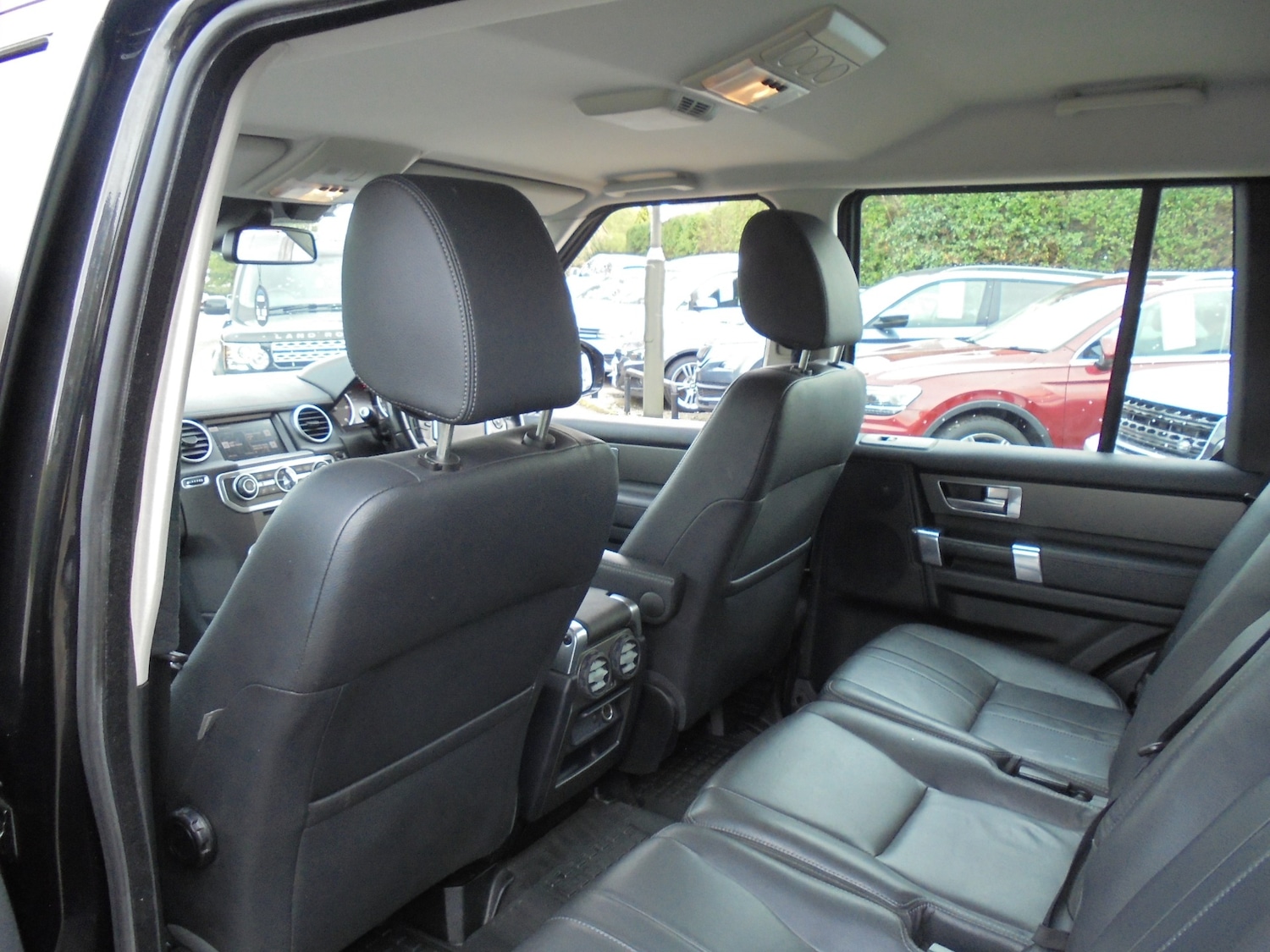 Used Land Rover Discovery 2015 for sale - 76205319: Photo 17