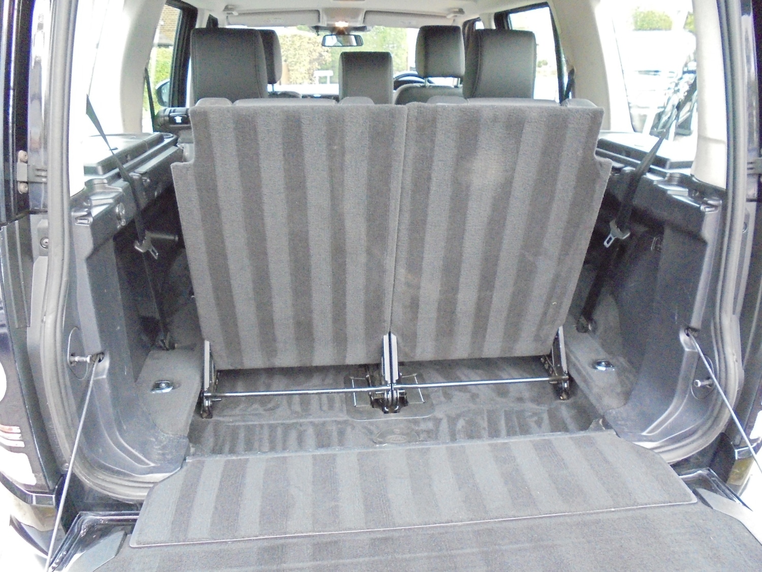 Used Land Rover Discovery 2015 for sale - 76205319: Photo 19