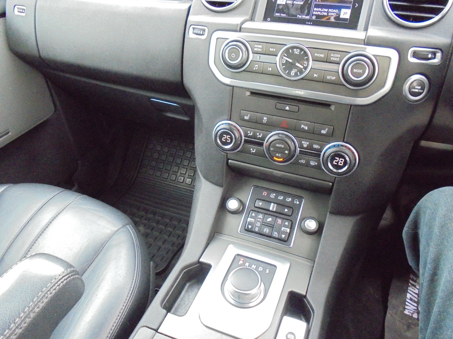 Used Land Rover Discovery 2015 for sale - 76205319: Photo 26