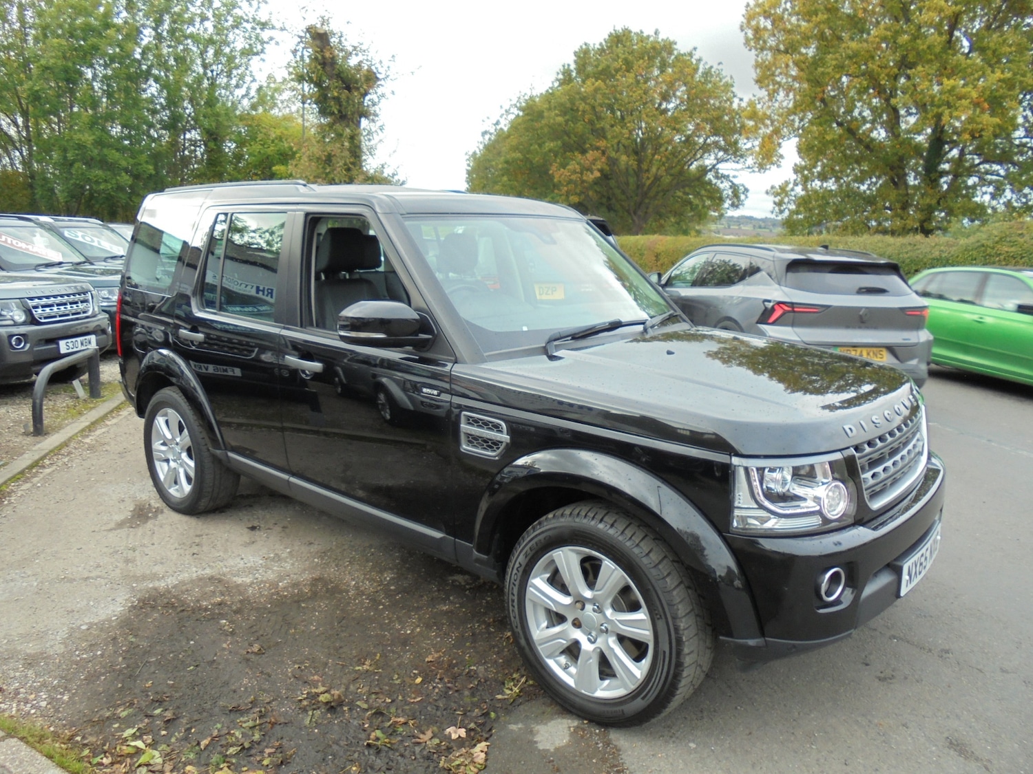 Used Land Rover Discovery 2015 for sale - 76205319: Photo 3