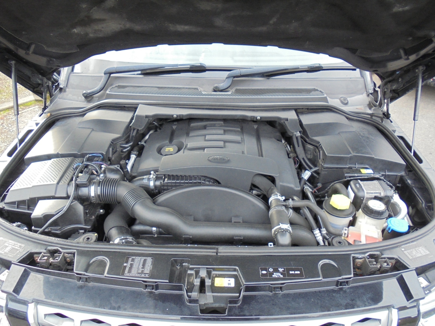 Used Land Rover Discovery 2015 for sale - 76205319: Photo 32