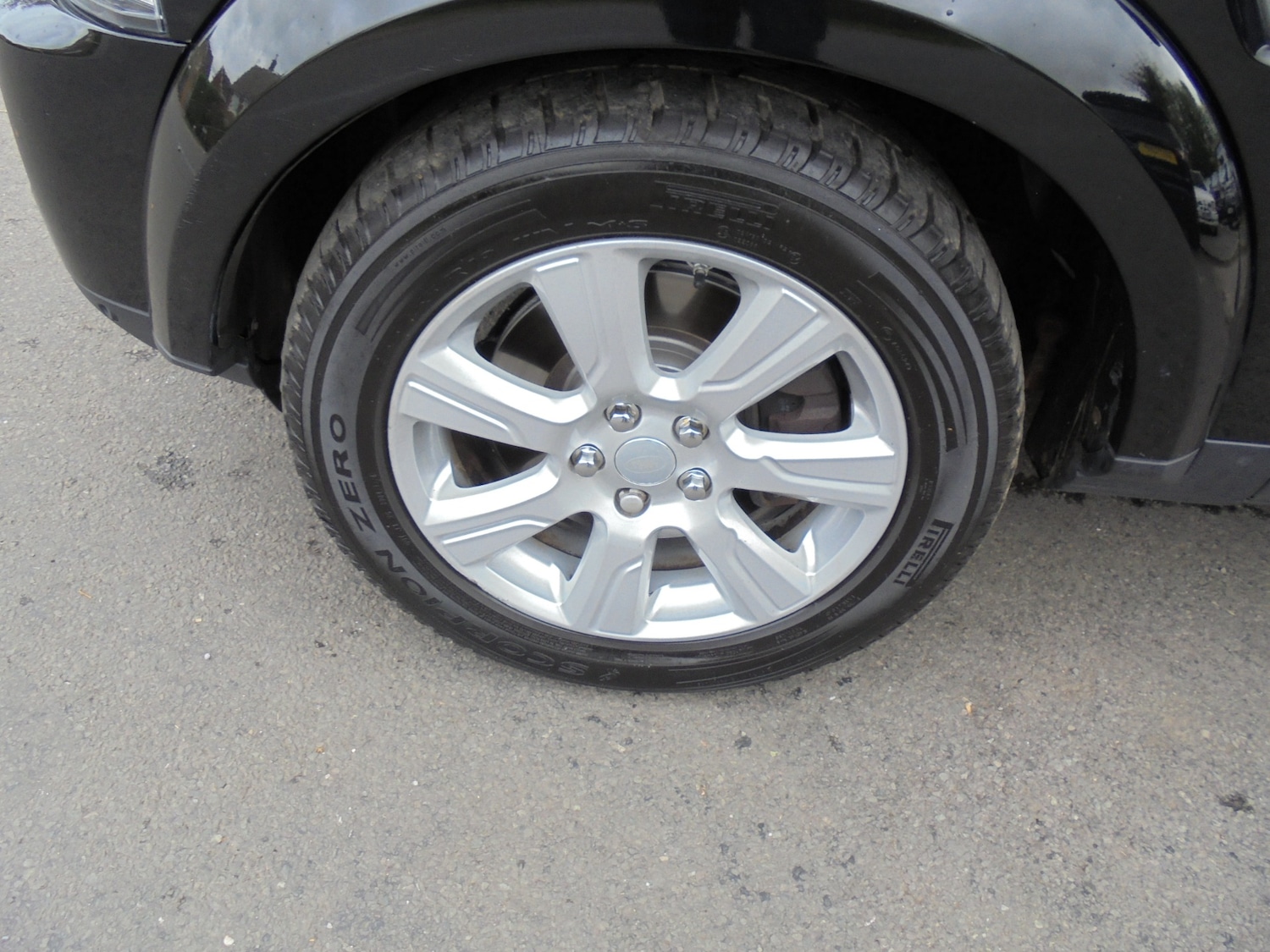 Used Land Rover Discovery 2015 for sale - 76205319: Photo 9