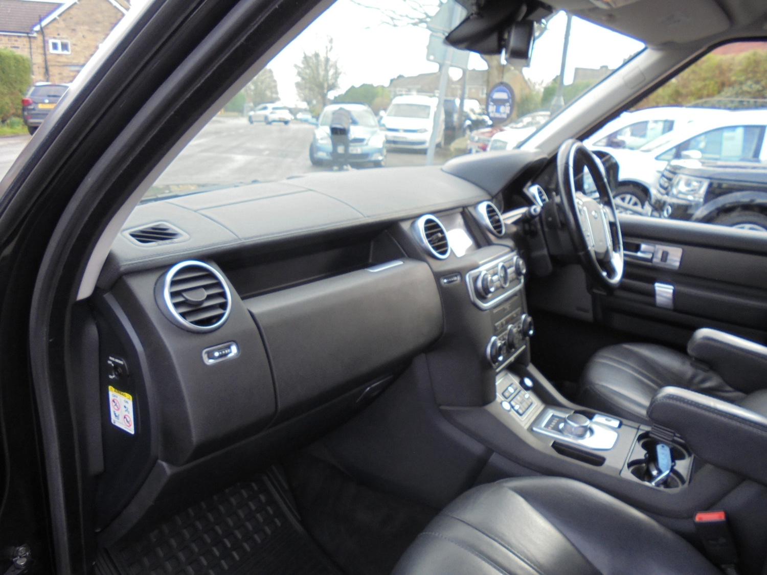 Used Land Rover Discovery 2015 for sale - 77656445: Photo 13