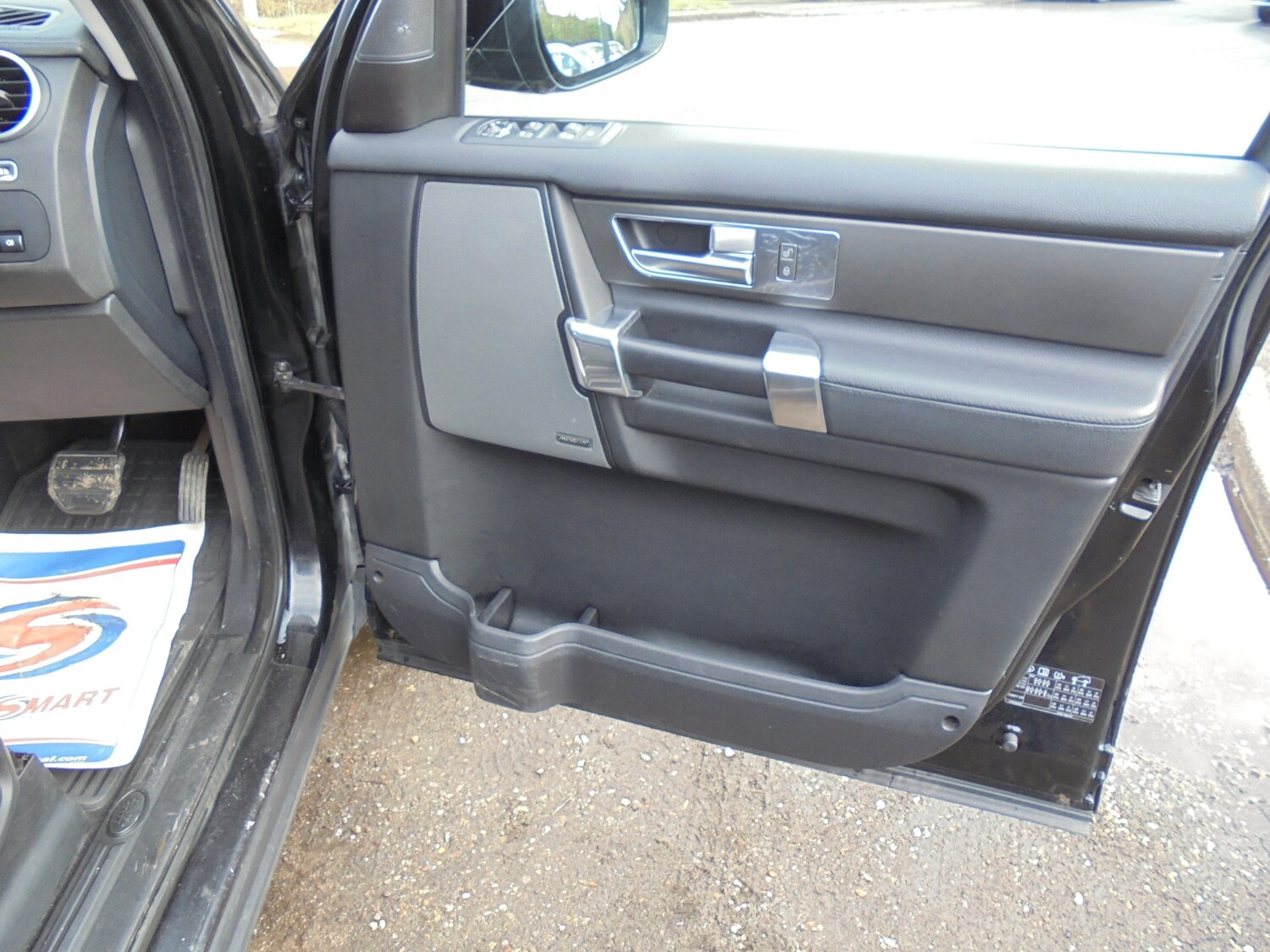 Used Land Rover Discovery 2015 for sale - 77656445: Photo 25