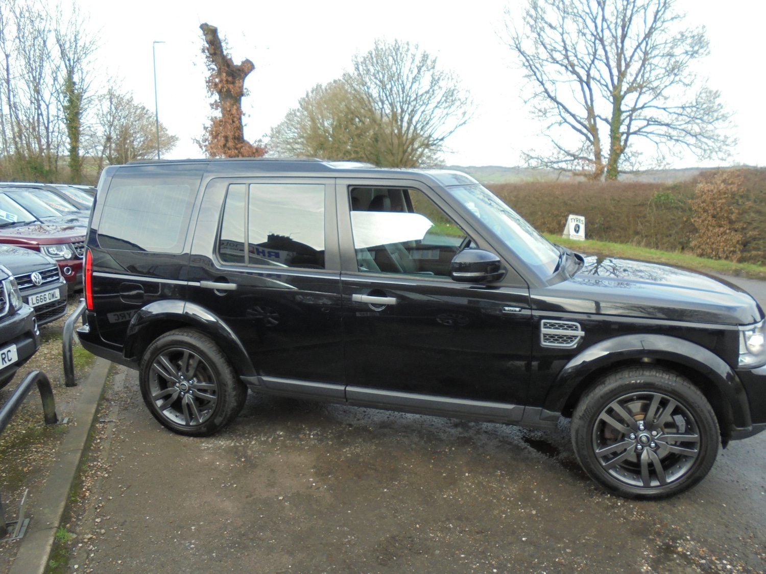 Used Land Rover Discovery 2015 for sale - 77656445: Photo 4