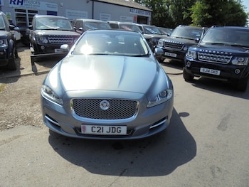 Used Jaguar XJ 2013 for sale - 79030999: Photo