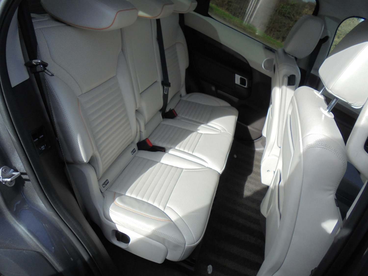 Used Land Rover Discovery 2017 for sale - 77656427: Photo 23