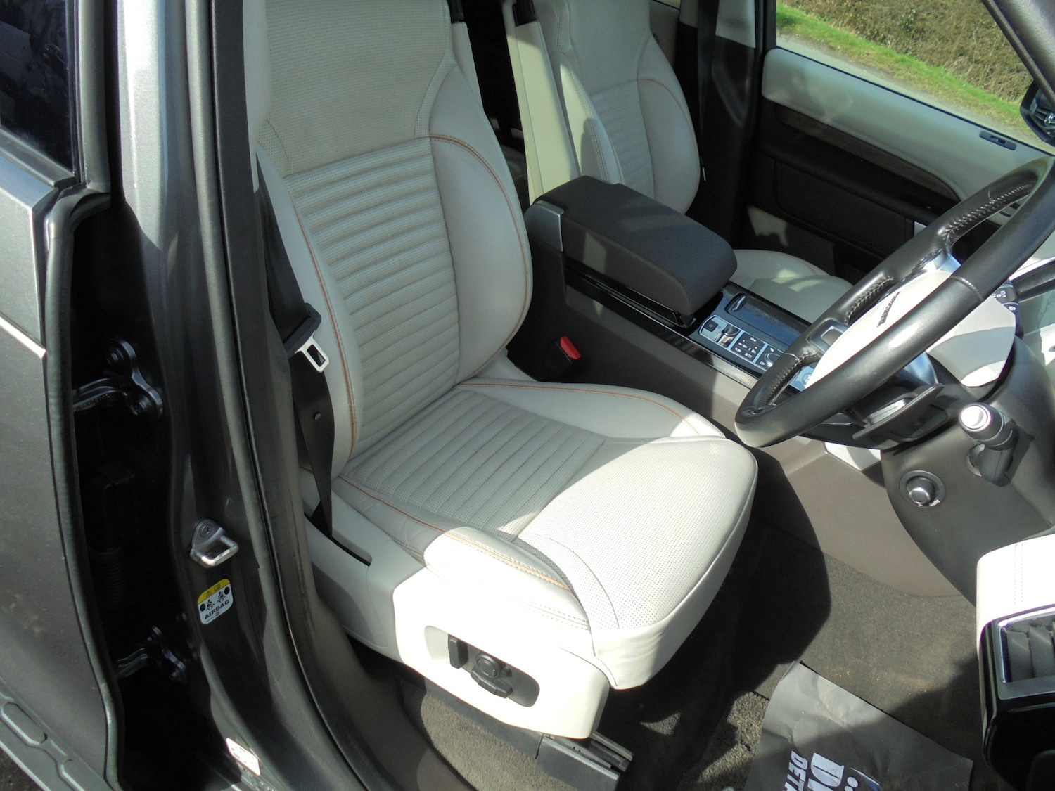 Used Land Rover Discovery 2017 for sale - 77656427: Photo 26