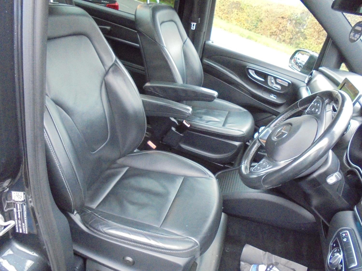 Used Mercedes-Benz V-Class 2020 for sale - 76541661: Photo 24