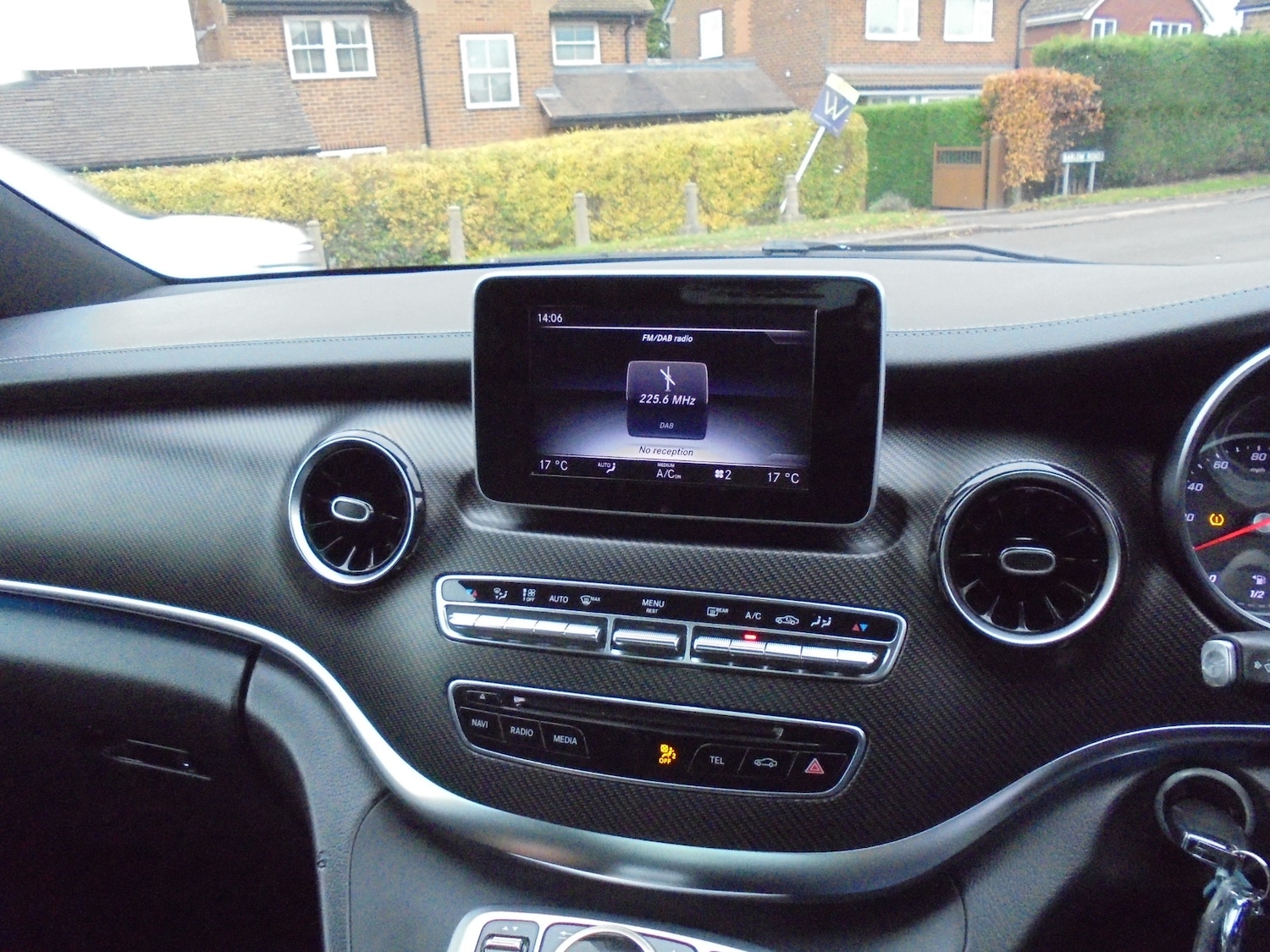 Used Mercedes-Benz V-Class 2020 for sale - 76541661: Photo 25