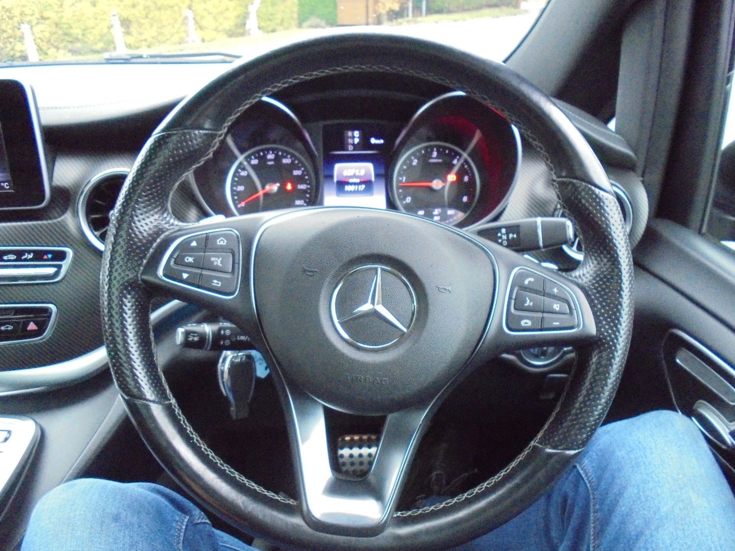 Used Mercedes-Benz V-Class 2020 for sale - 76541661: Photo 30