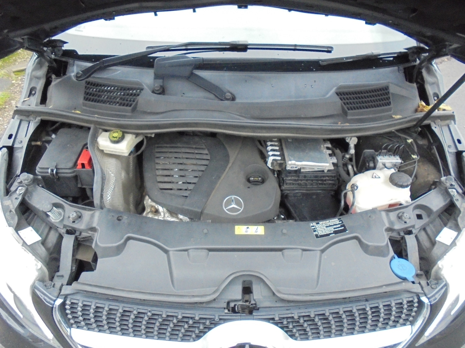 Used Mercedes-Benz V-Class 2020 for sale - 76541661: Photo 32