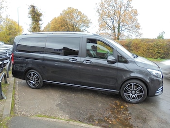 Used Mercedes-Benz V-Class 2020 for sale - 76541661: Photo