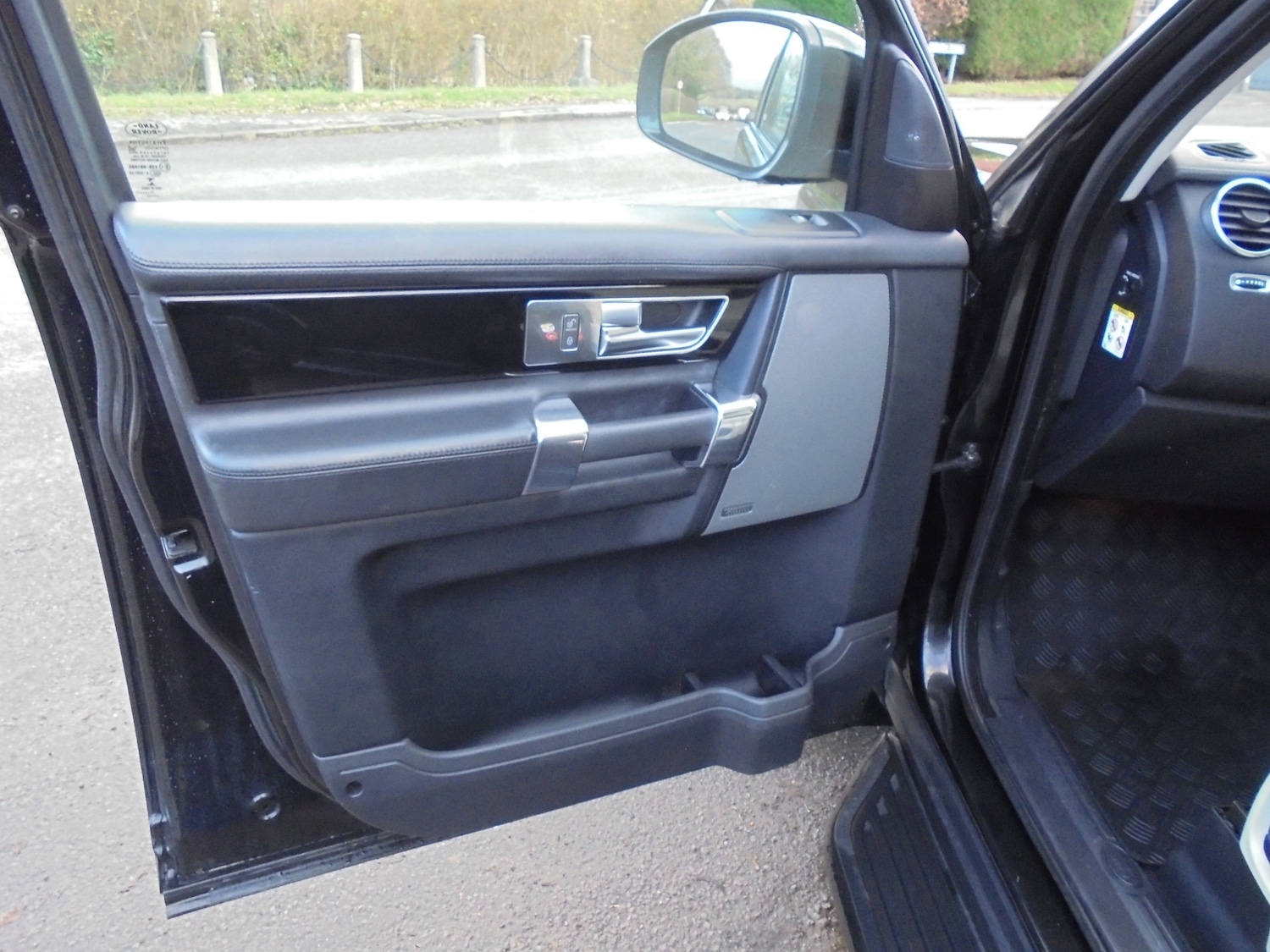 Used Land Rover Discovery 2014 for sale - 76725431: Photo 17