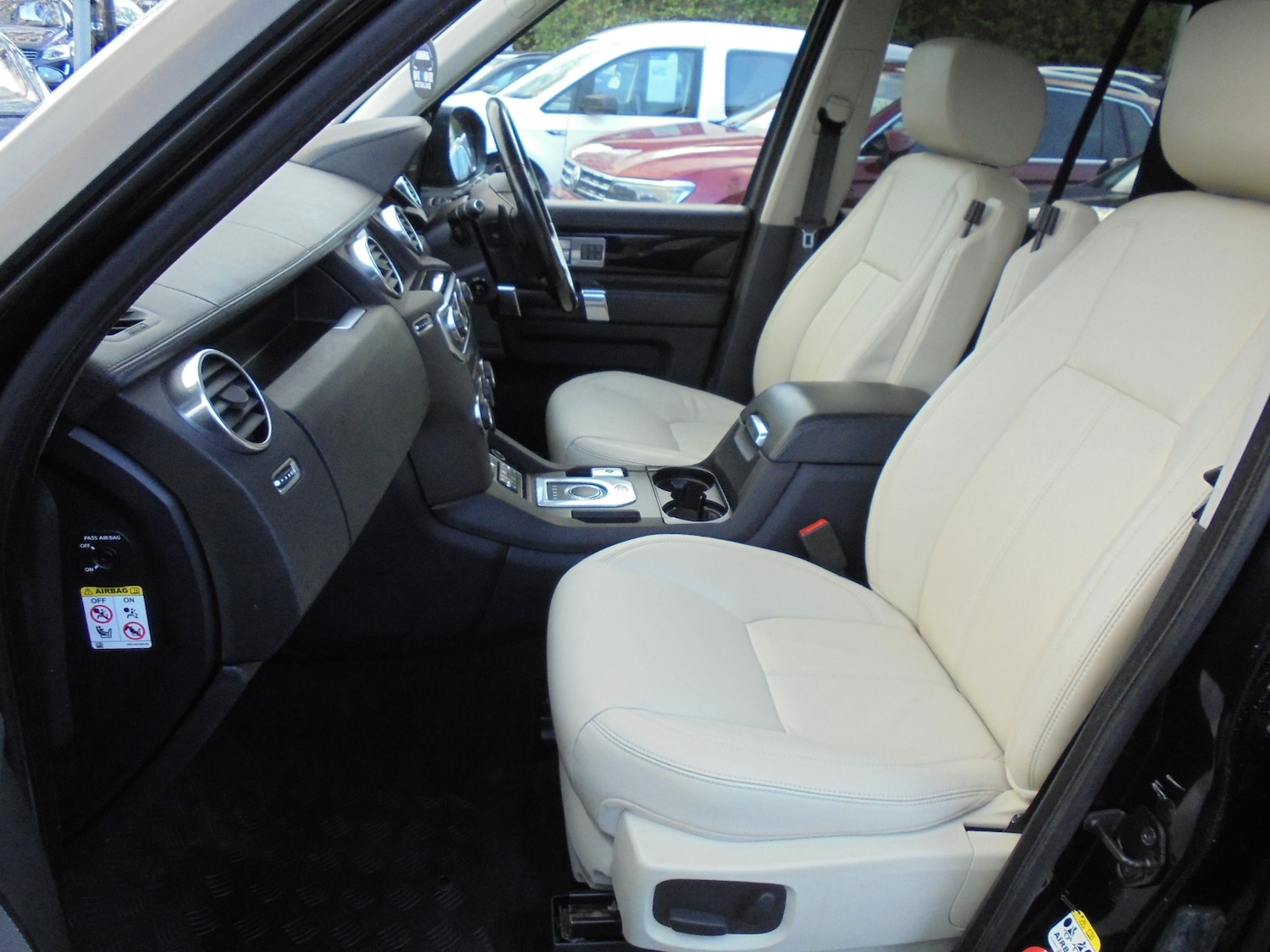 Used Land Rover Discovery 2014 for sale - 76725431: Photo 19