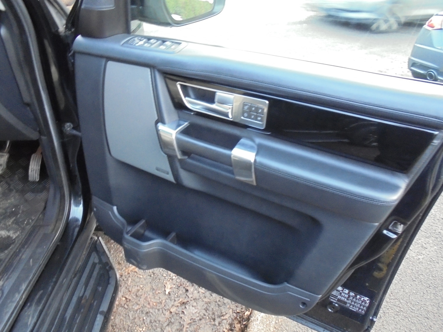 Used Land Rover Discovery 2014 for sale - 76725431: Photo 29