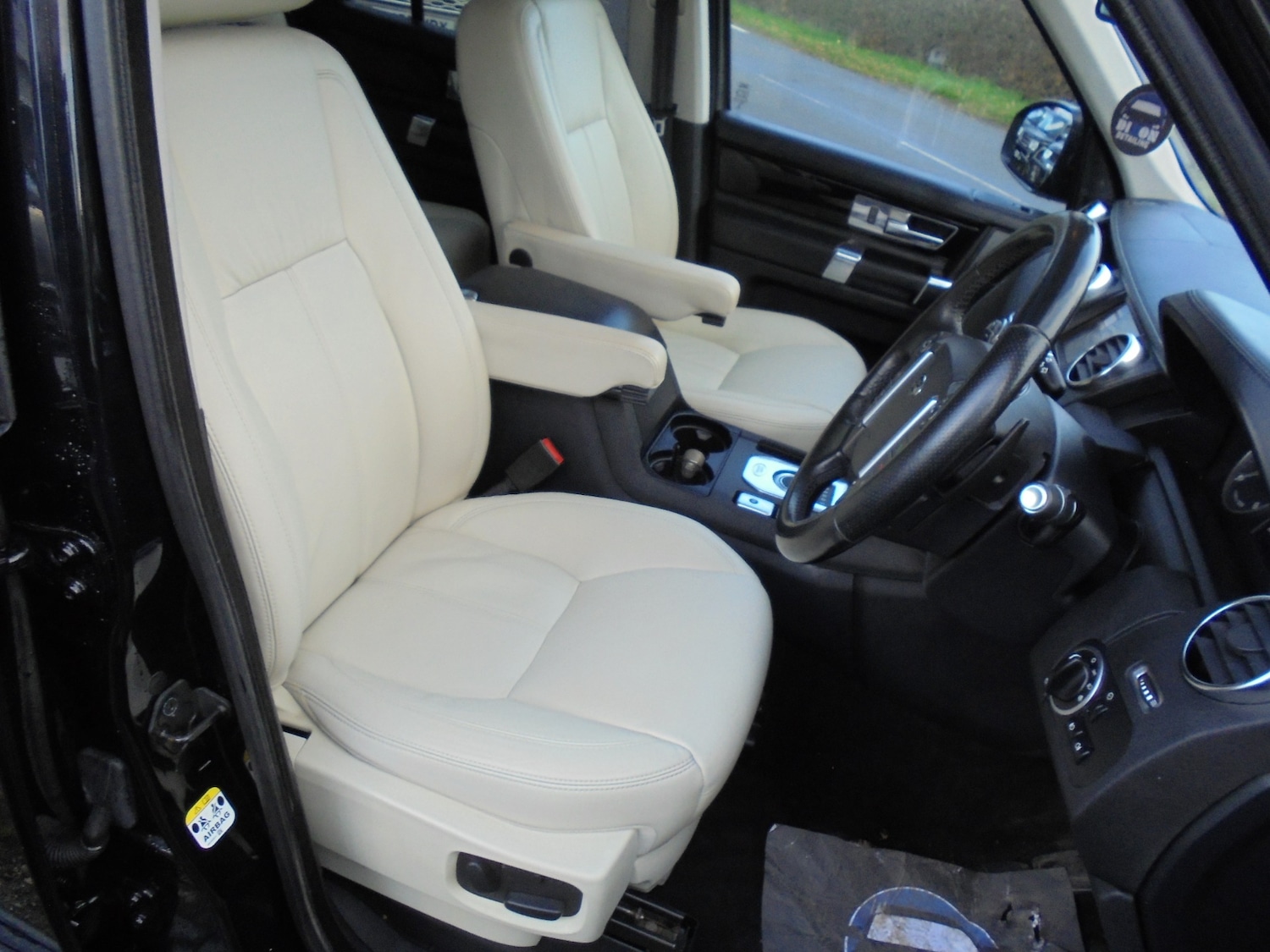 Used Land Rover Discovery 2014 for sale - 76725431: Photo 30