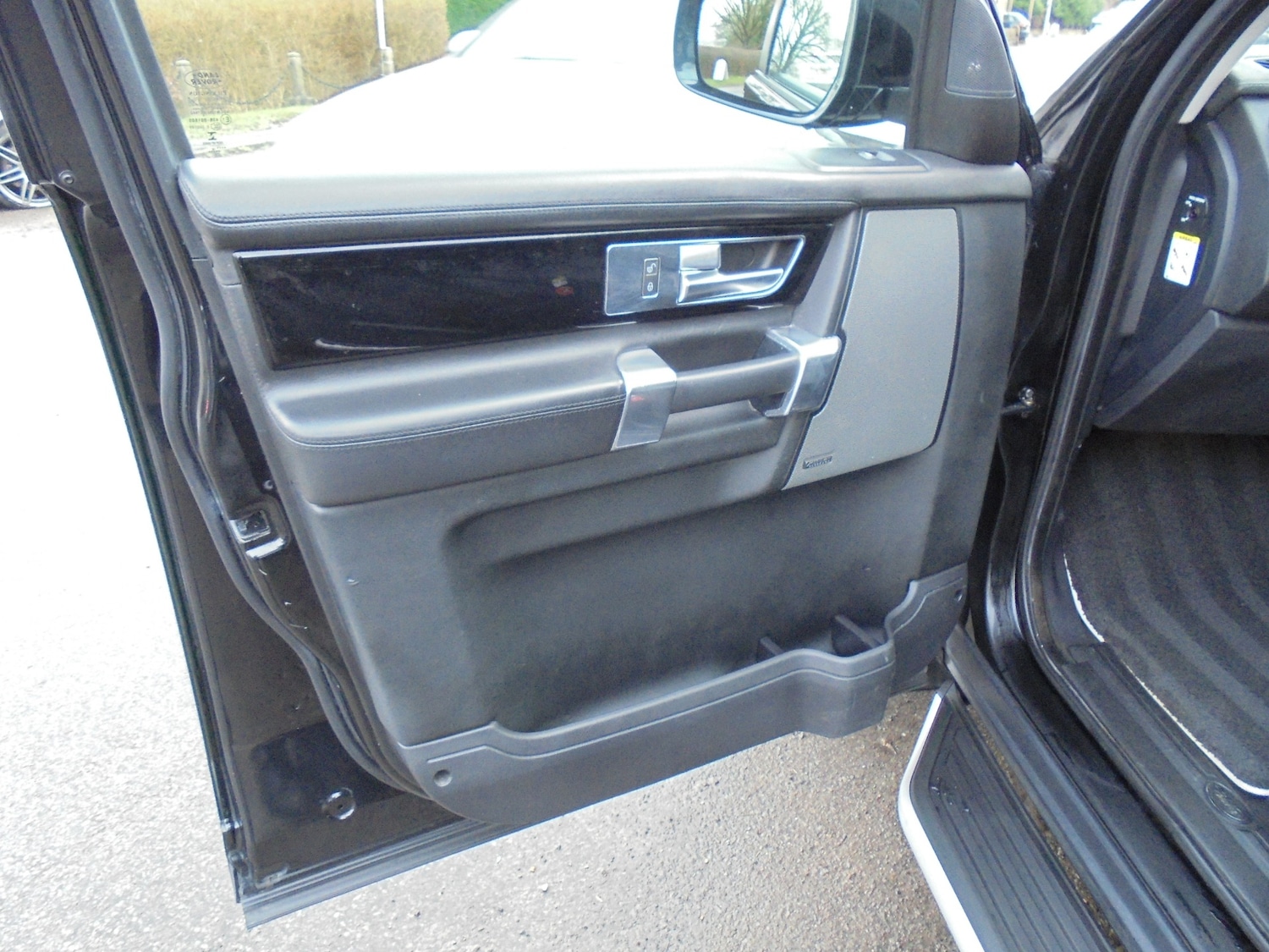 Used Land Rover Discovery 2016 for sale - 77240448: Photo 13