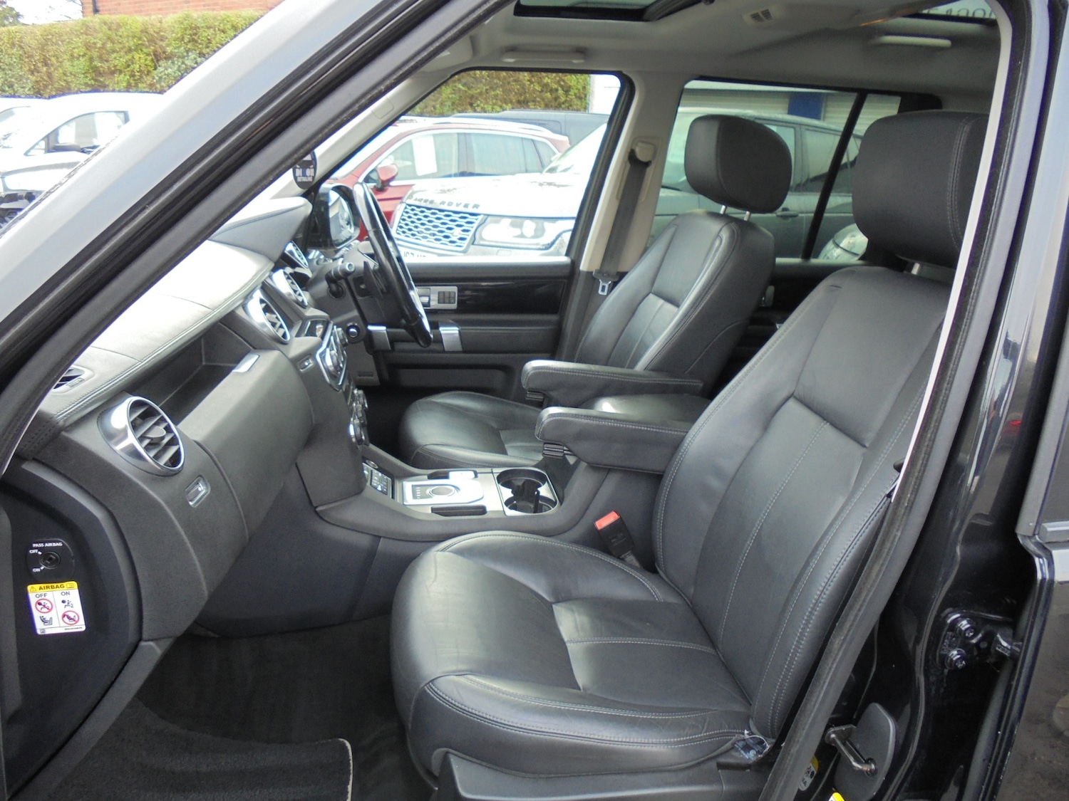 Used Land Rover Discovery 2016 for sale - 77240448: Photo 15