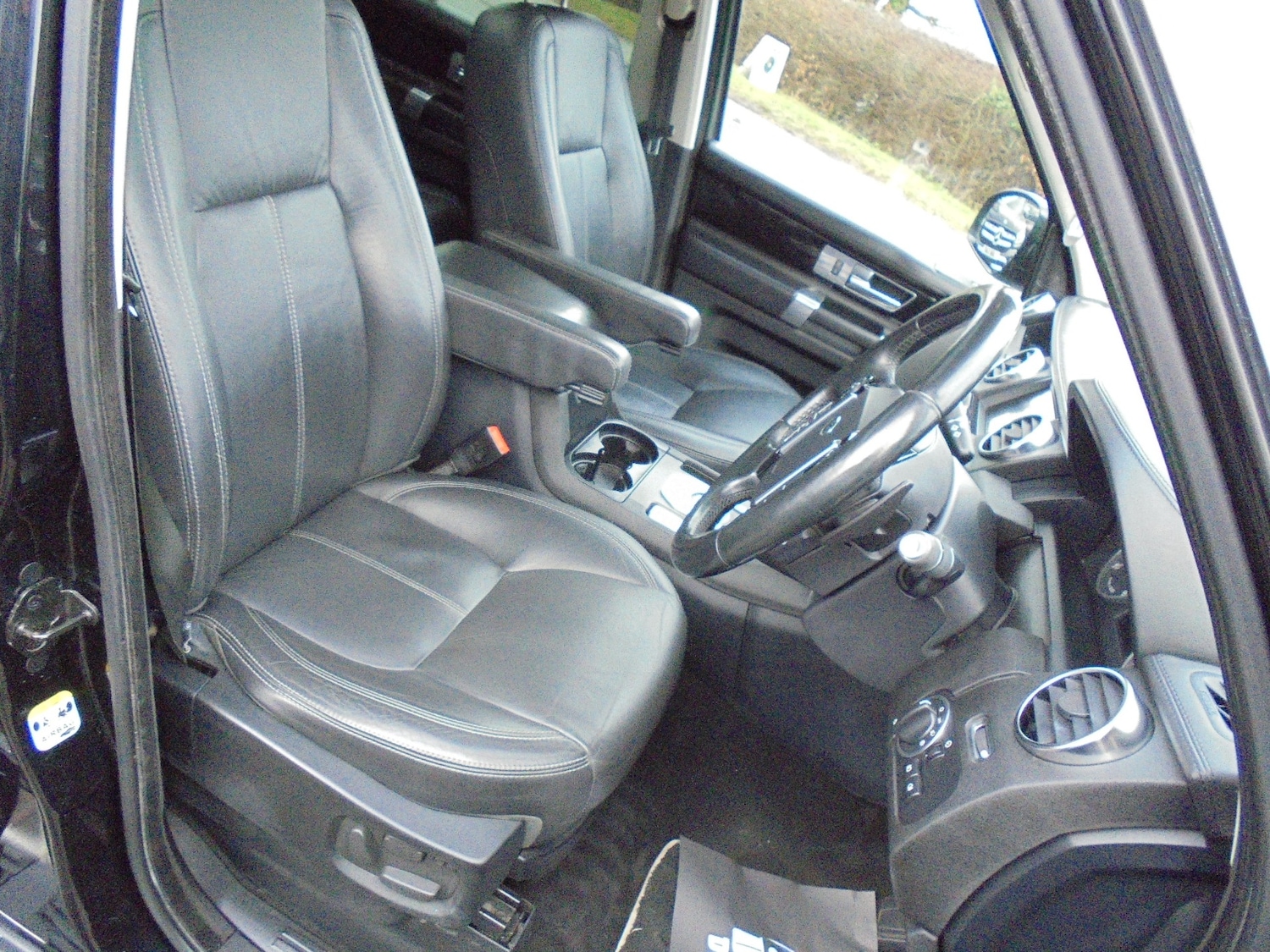 Used Land Rover Discovery 2016 for sale - 77240448: Photo 30