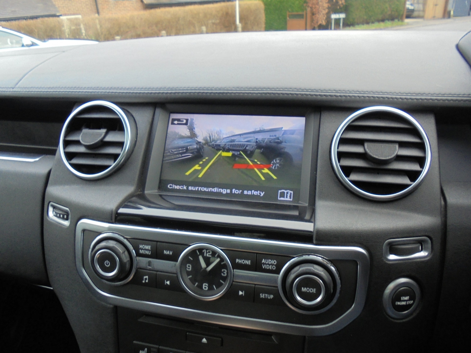 Used Land Rover Discovery 2016 for sale - 77240448: Photo 32