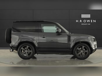 Used Land Rover Defender 2023 for sale - 78627600: Photo