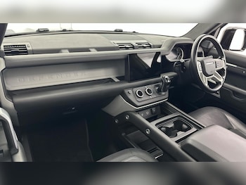 Used Land Rover Defender 2023 for sale - 78627600: Photo