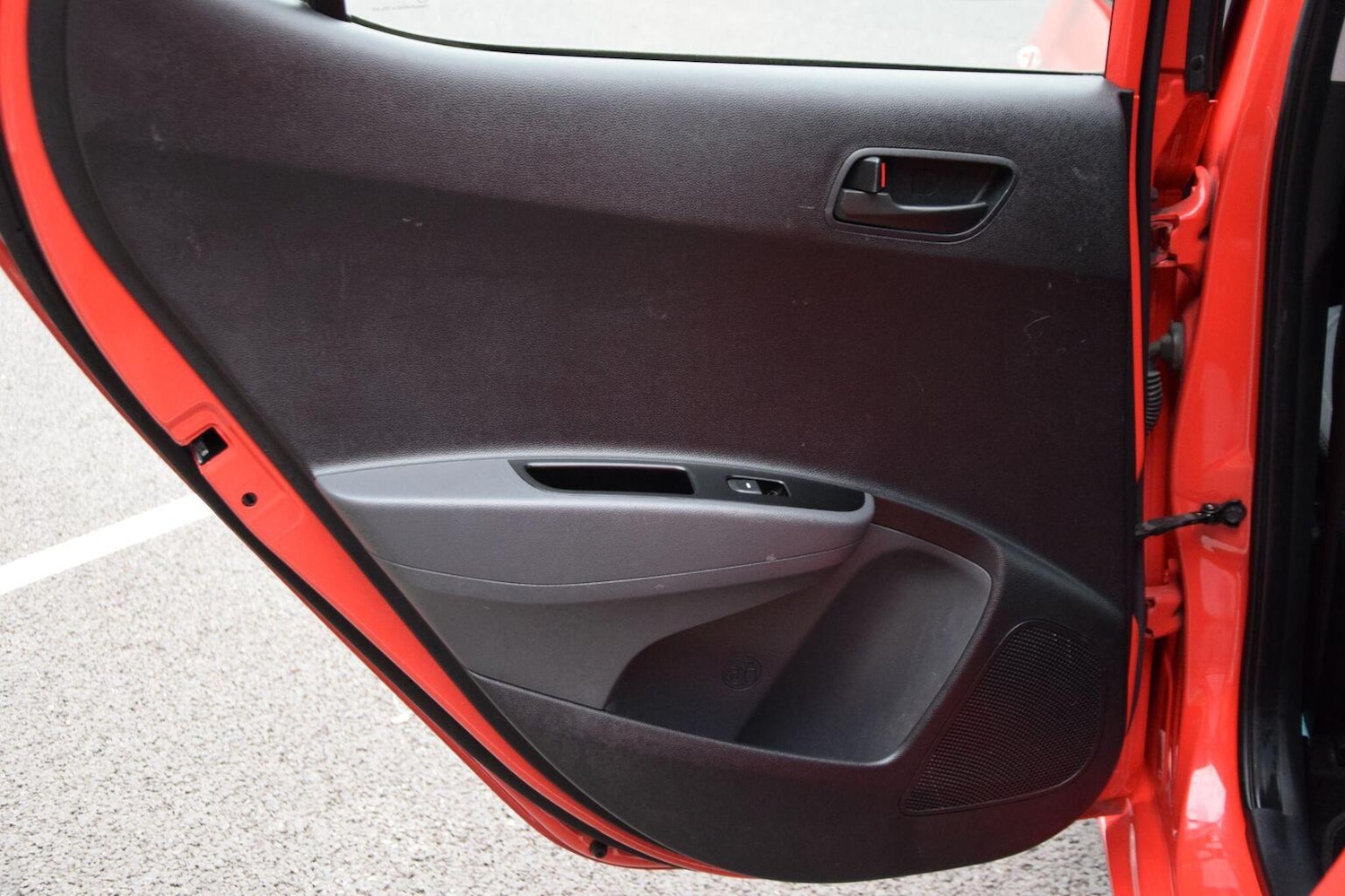 Used Hyundai i10 2018 for sale - 77154413: Photo 29