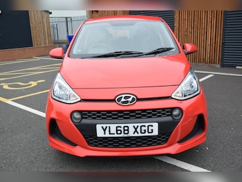 Used Hyundai i10 2018 for sale - 77154413: Photo