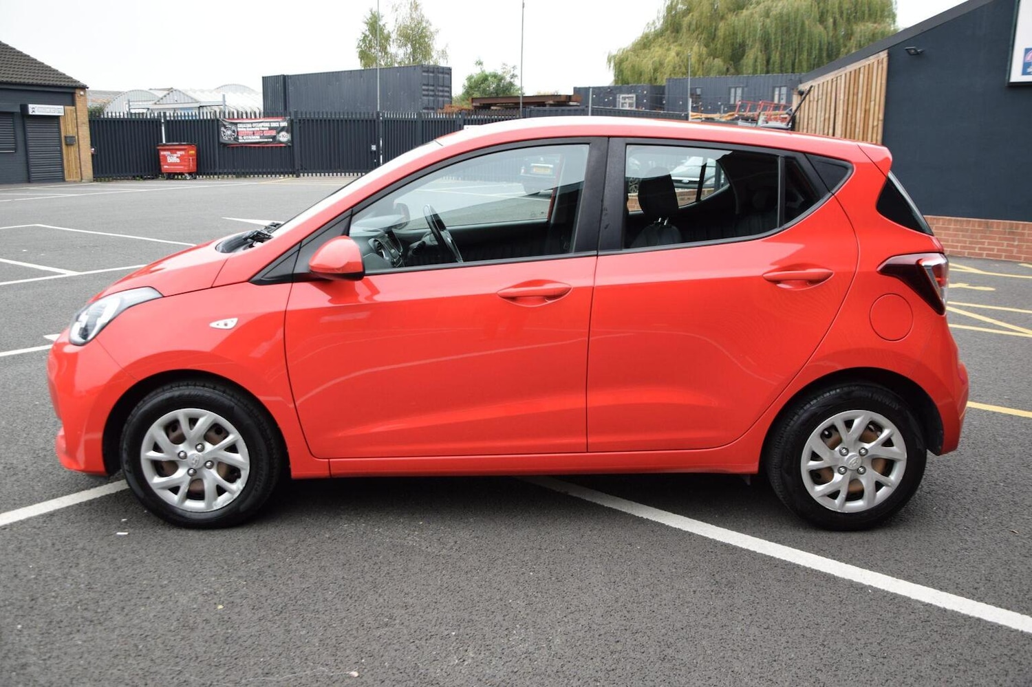Used Hyundai i10 2018 for sale - 77154413: Photo 5
