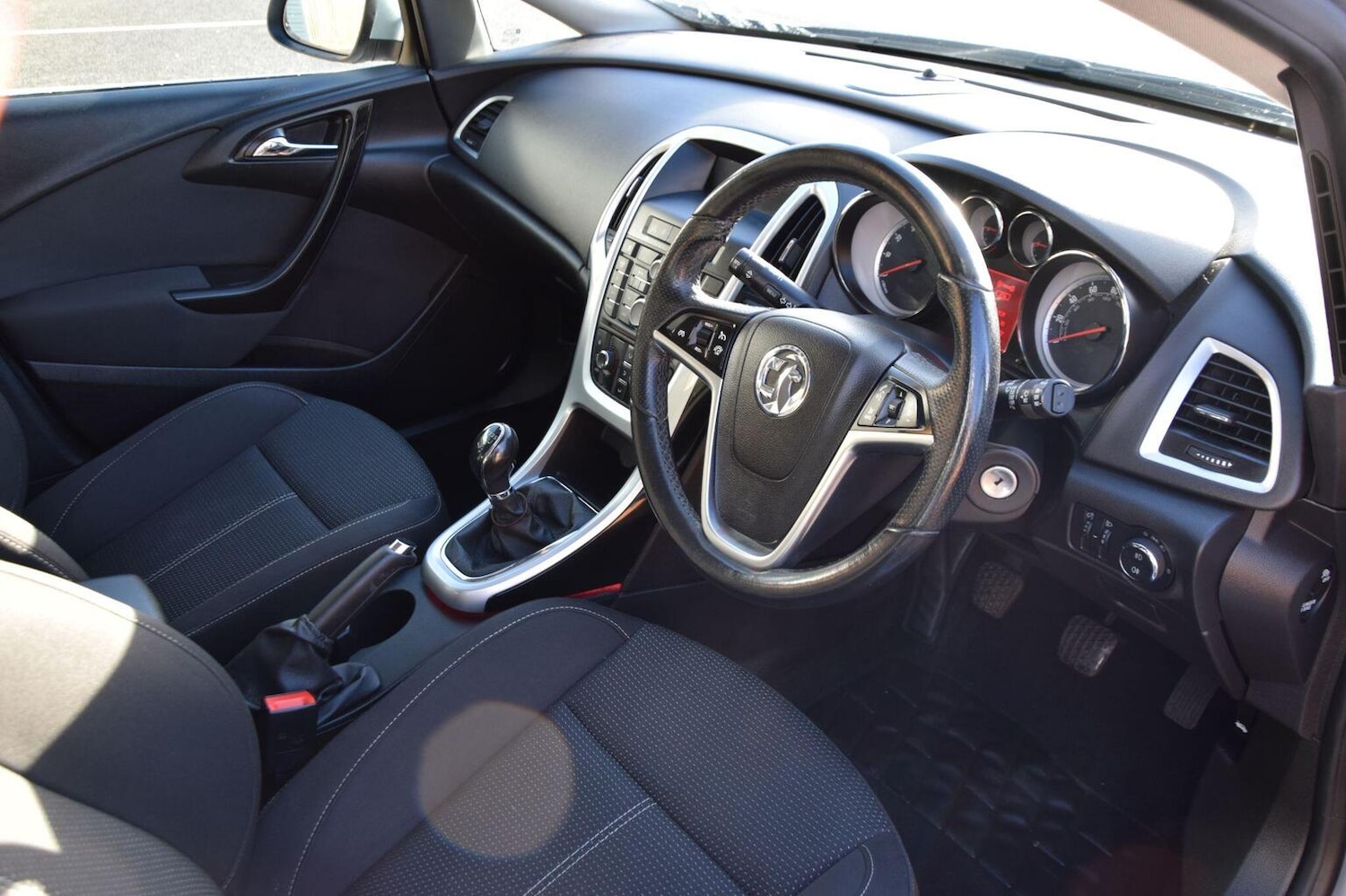 Used Vauxhall Astra 2014 for sale - 78197927: Photo 9