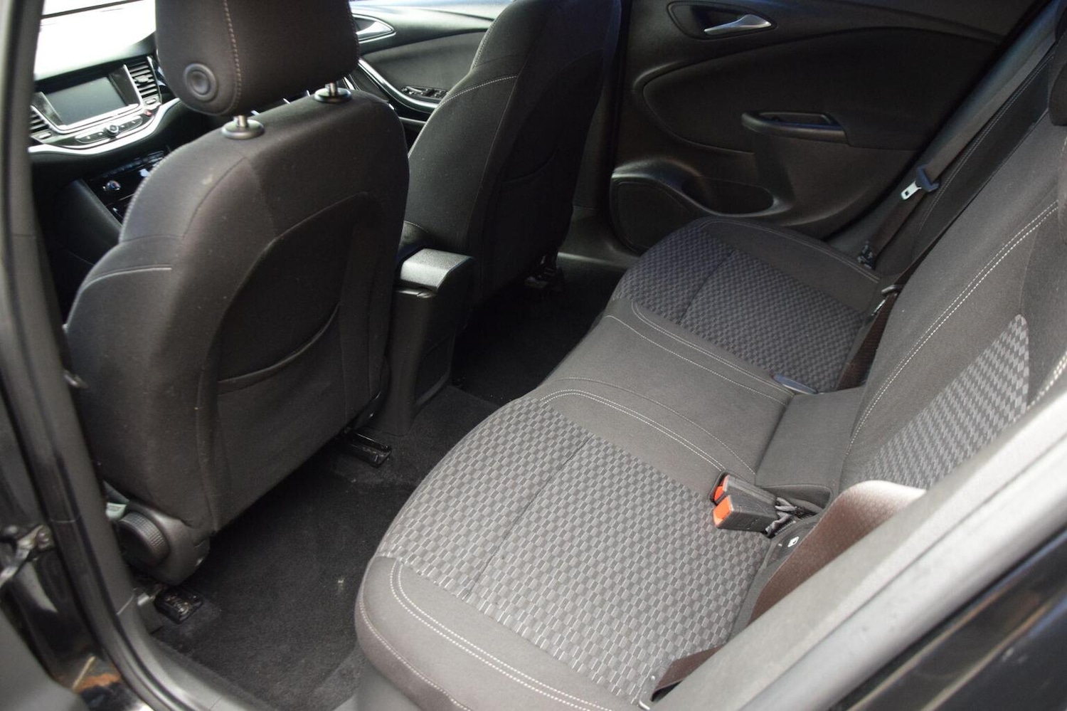 Used Vauxhall Astra 2016 for sale - 77650047: Photo 18