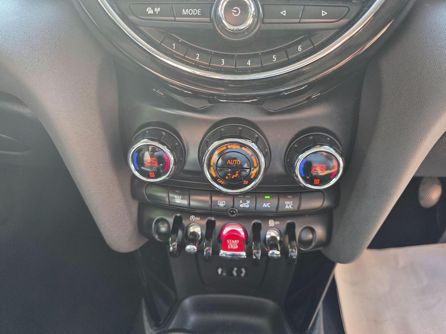 Used MINI Hatch 2015 for sale - 77154479: Photo 24