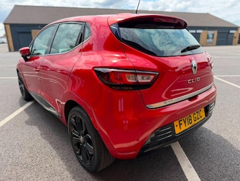 Used Renault Clio 2018 for sale - 79073686: Photo