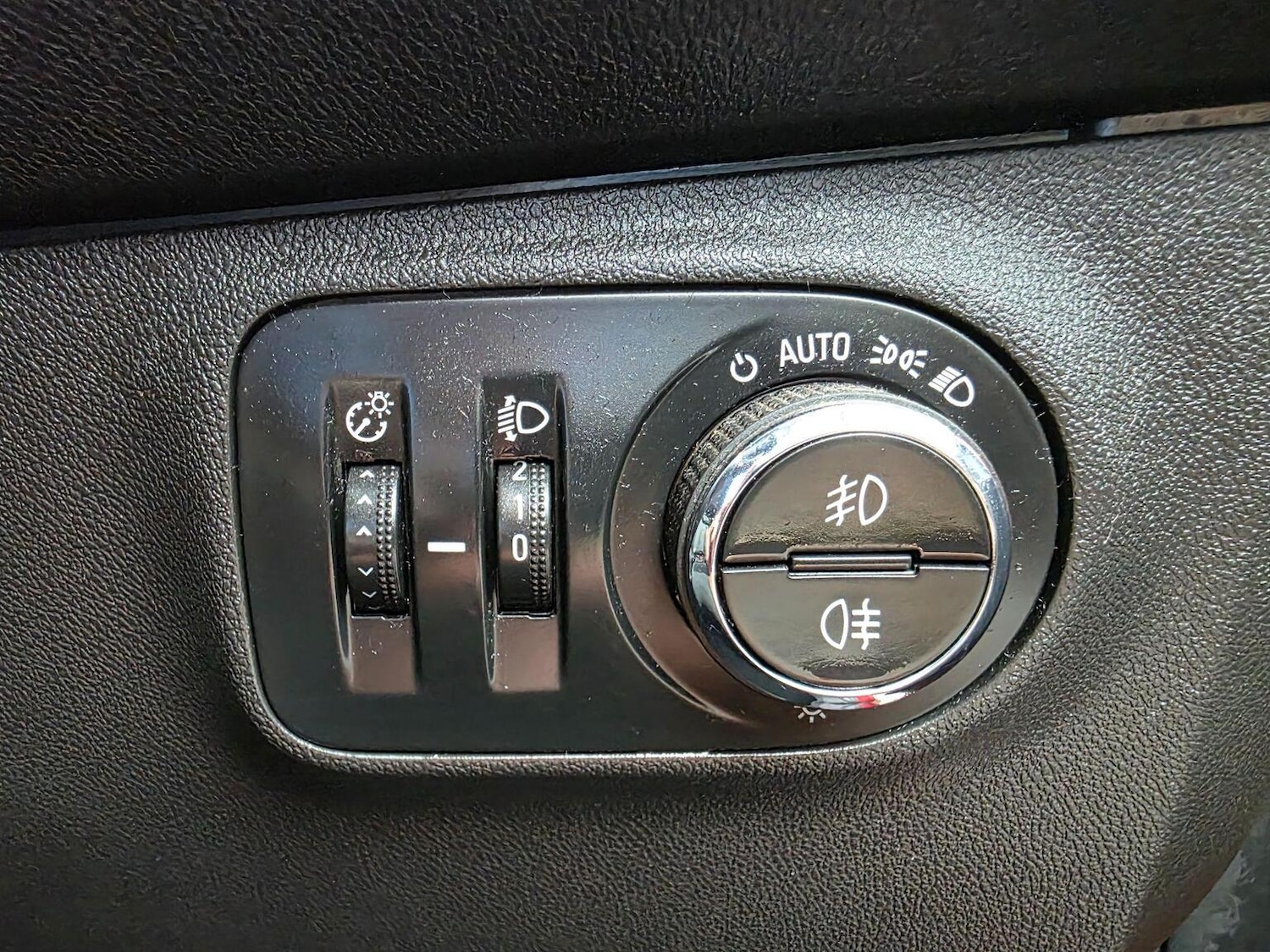 Used Vauxhall Corsa 2016 for sale - 77478037: Photo 26