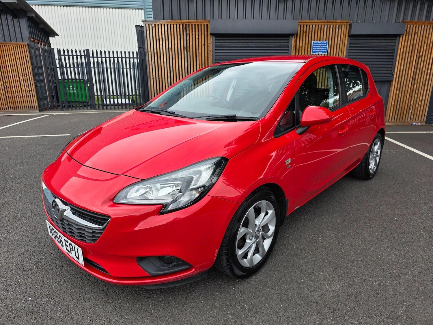 Used Vauxhall Corsa 2016 for sale - 77478037: Photo 3
