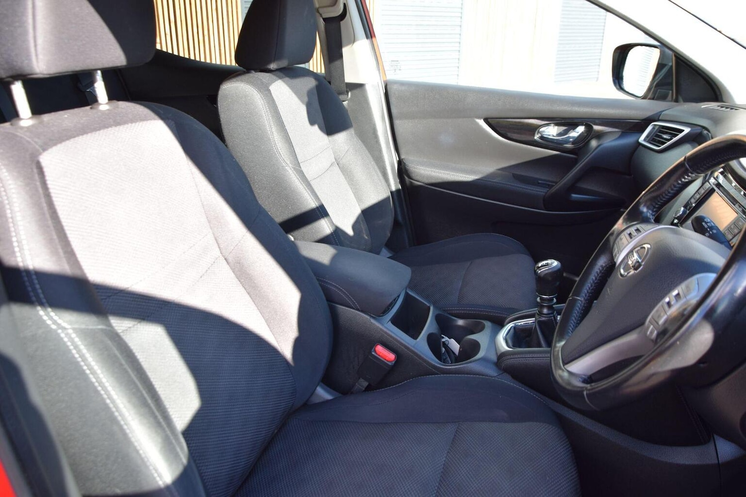 Used Nissan Qashqai 2016 for sale - 77154404: Photo 17