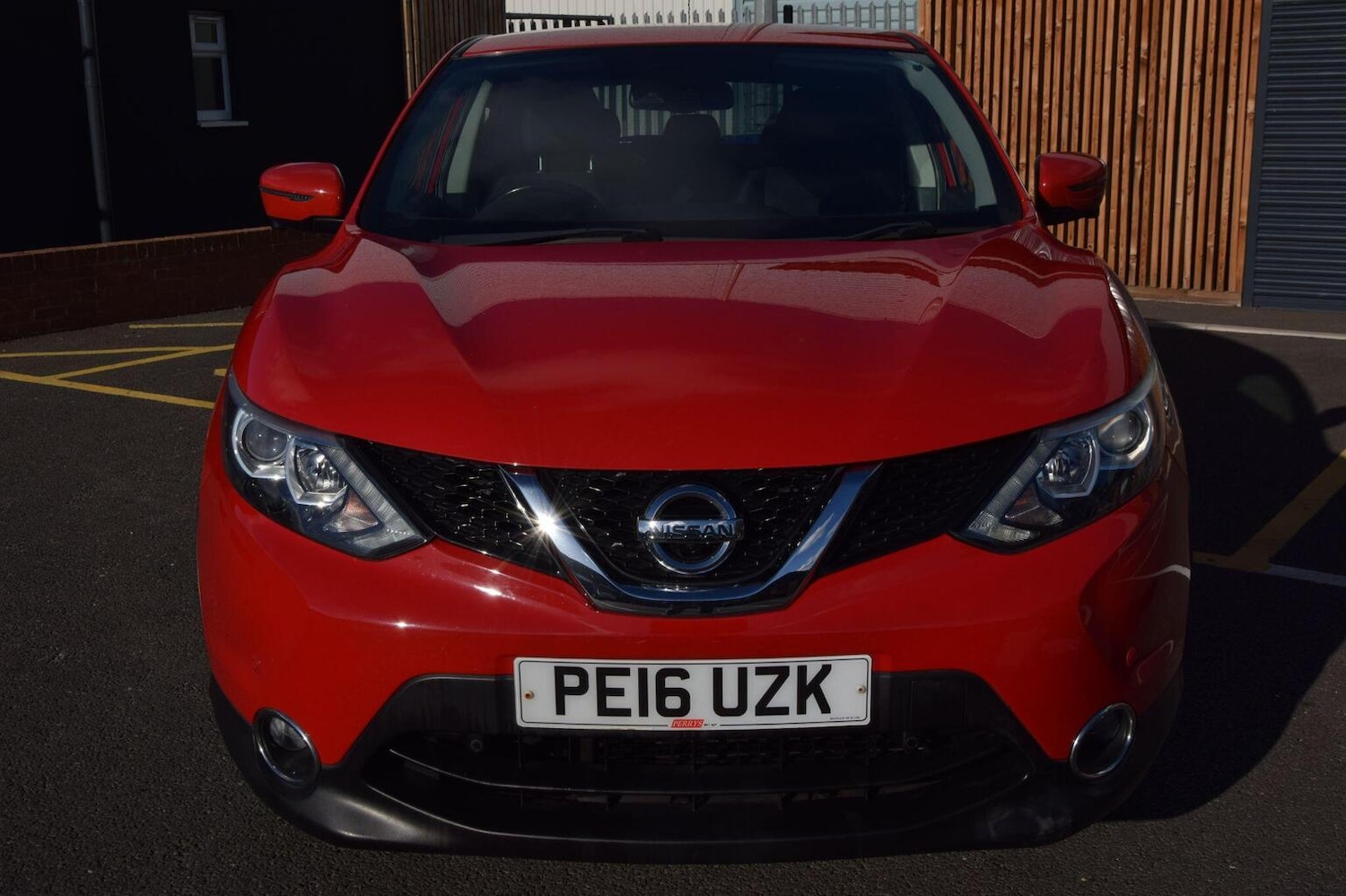 Used Nissan Qashqai 2016 for sale - 77154404: Photo 2