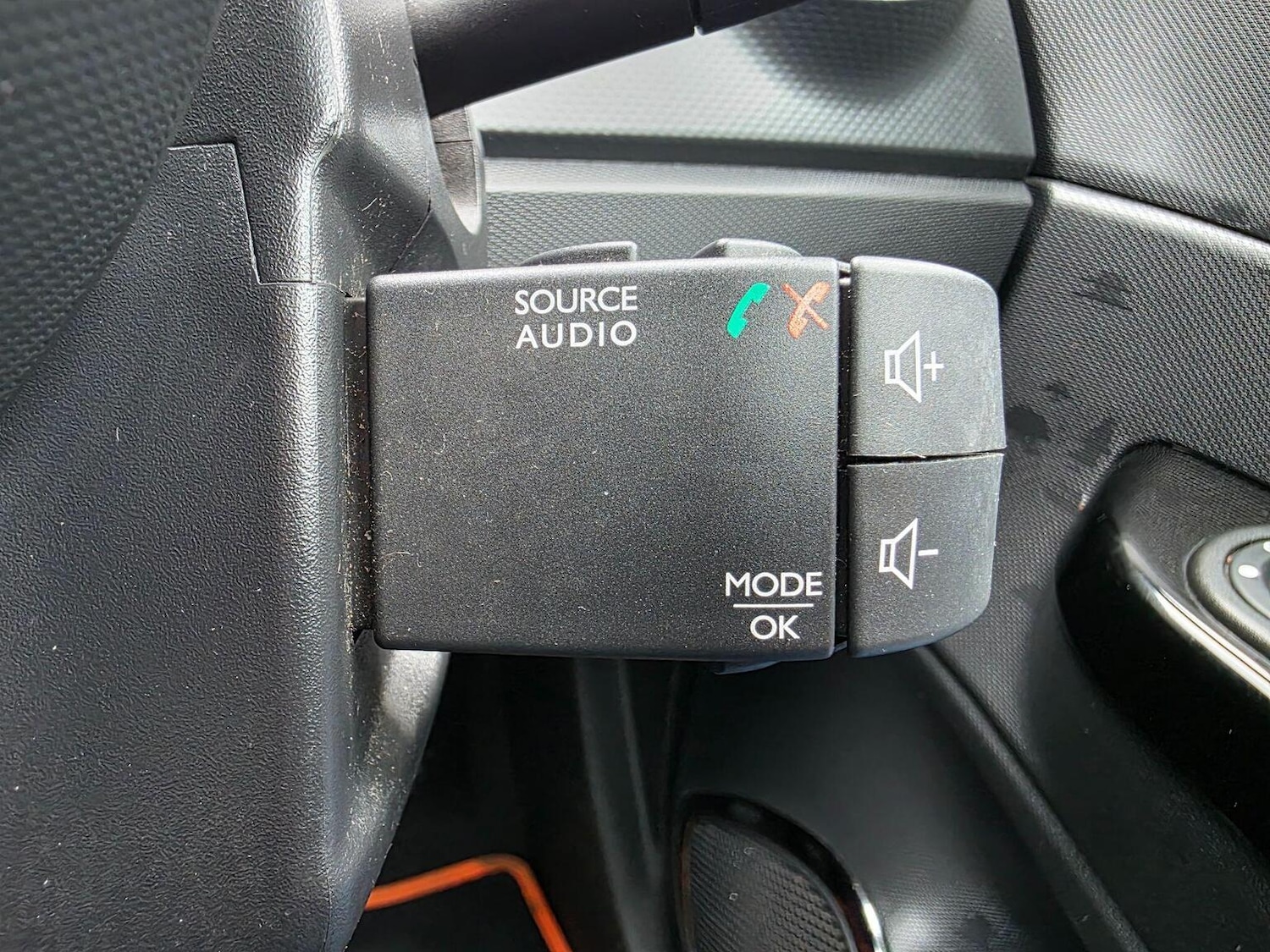 Used Renault Captur 2015 for sale - 77154436: Photo 22