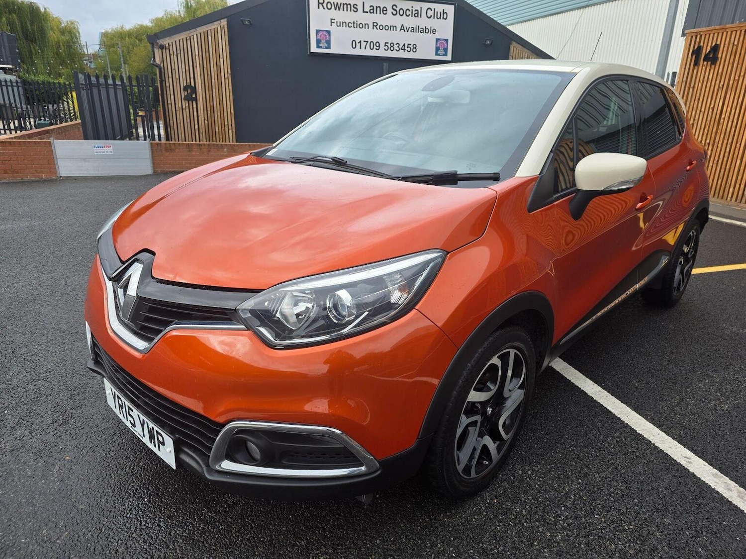 Used Renault Captur 2015 for sale - 77154436: Photo 3